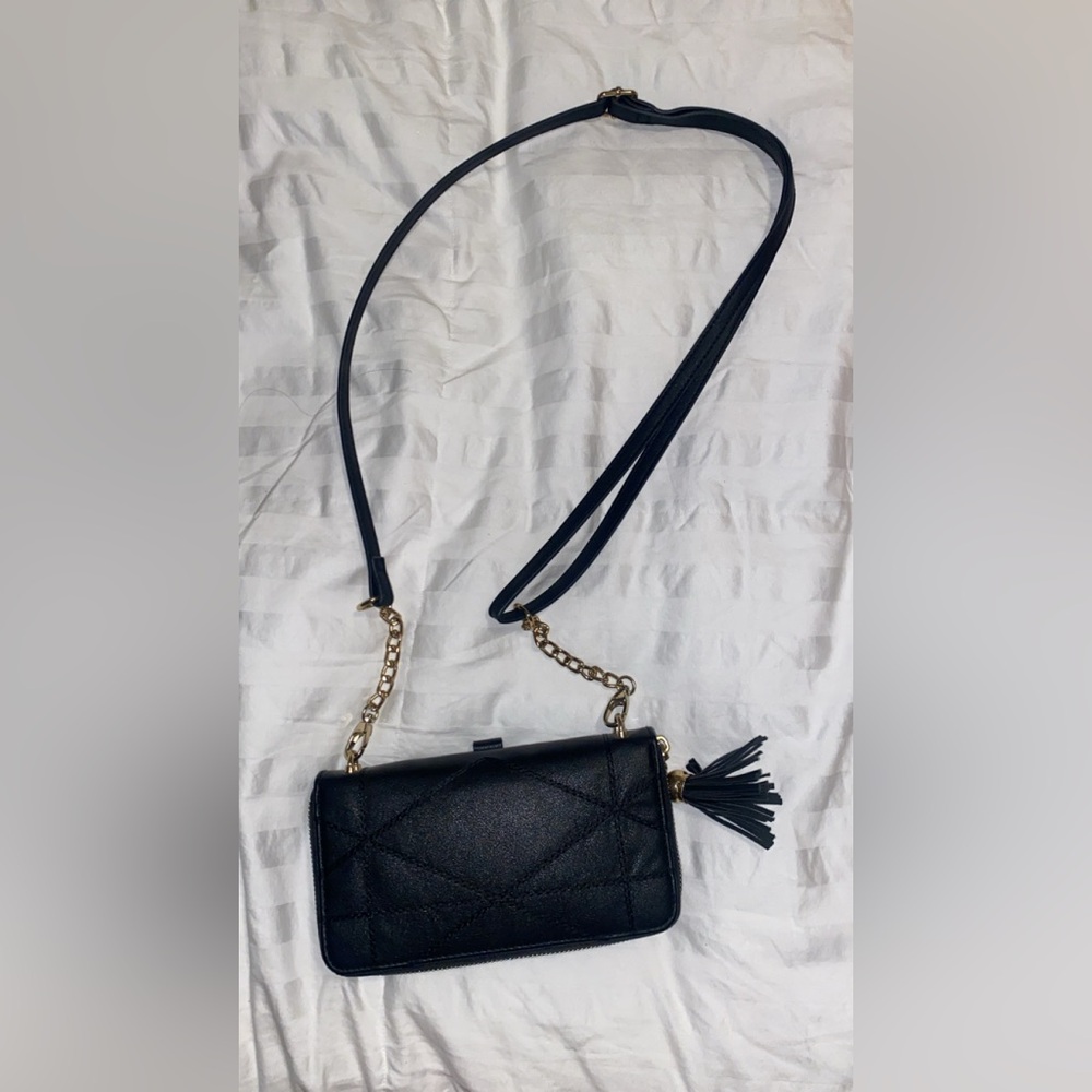 Cross body bag/wallet with clear iPhone compartment